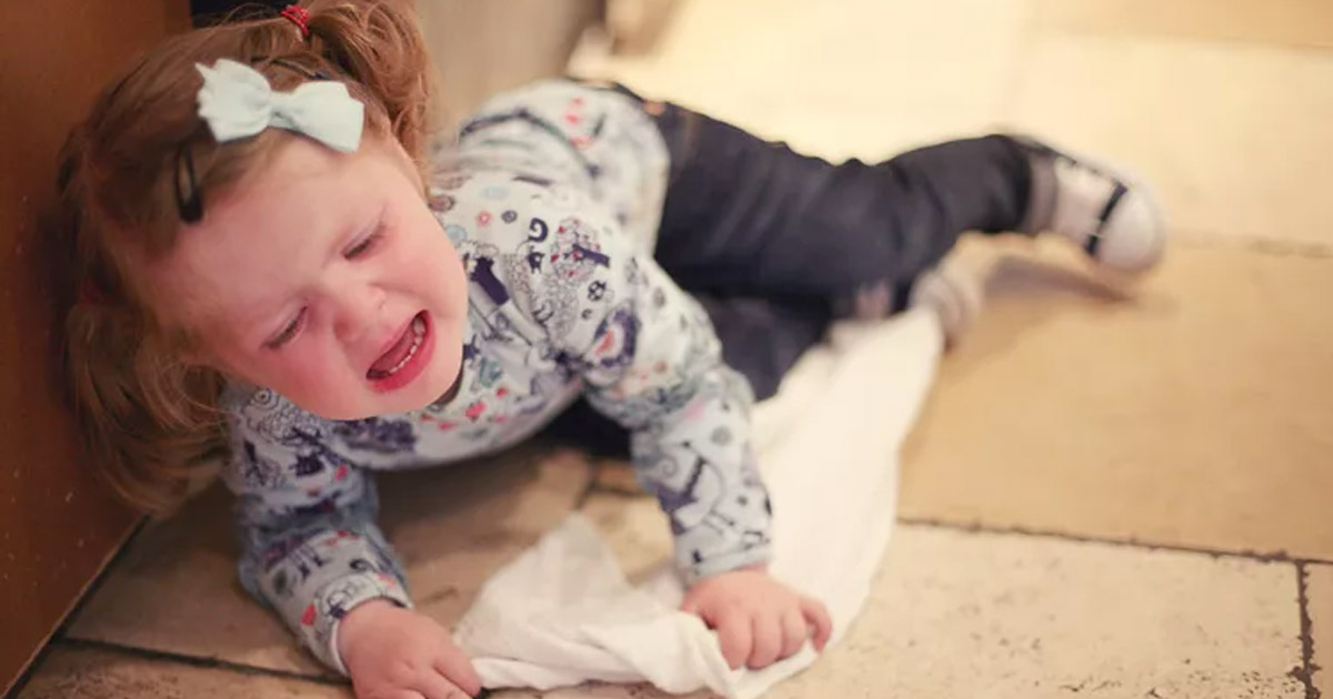 How To Defuse Toddler Tantrums